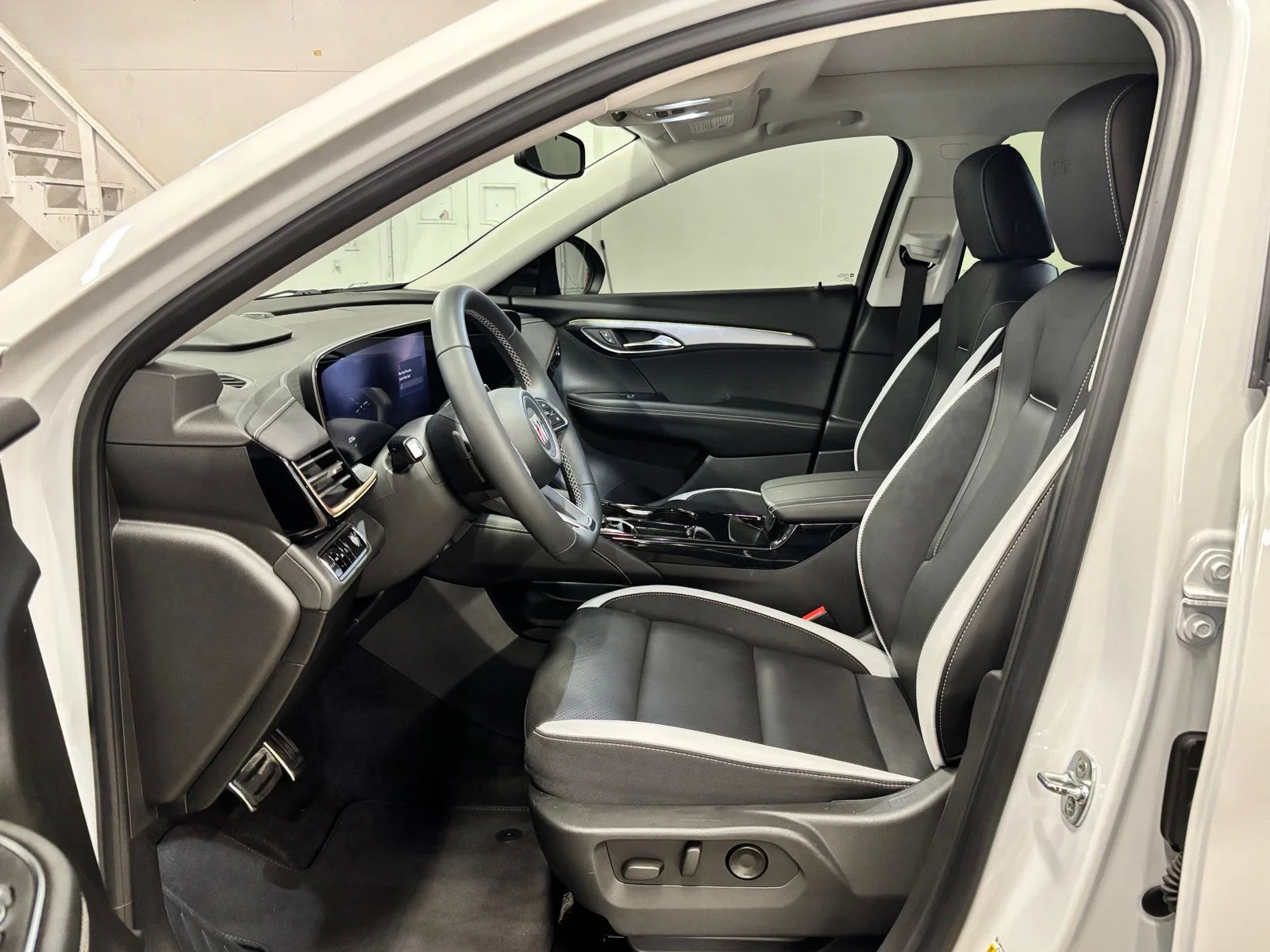 Used 2025 White Buick Sport Touring image 16