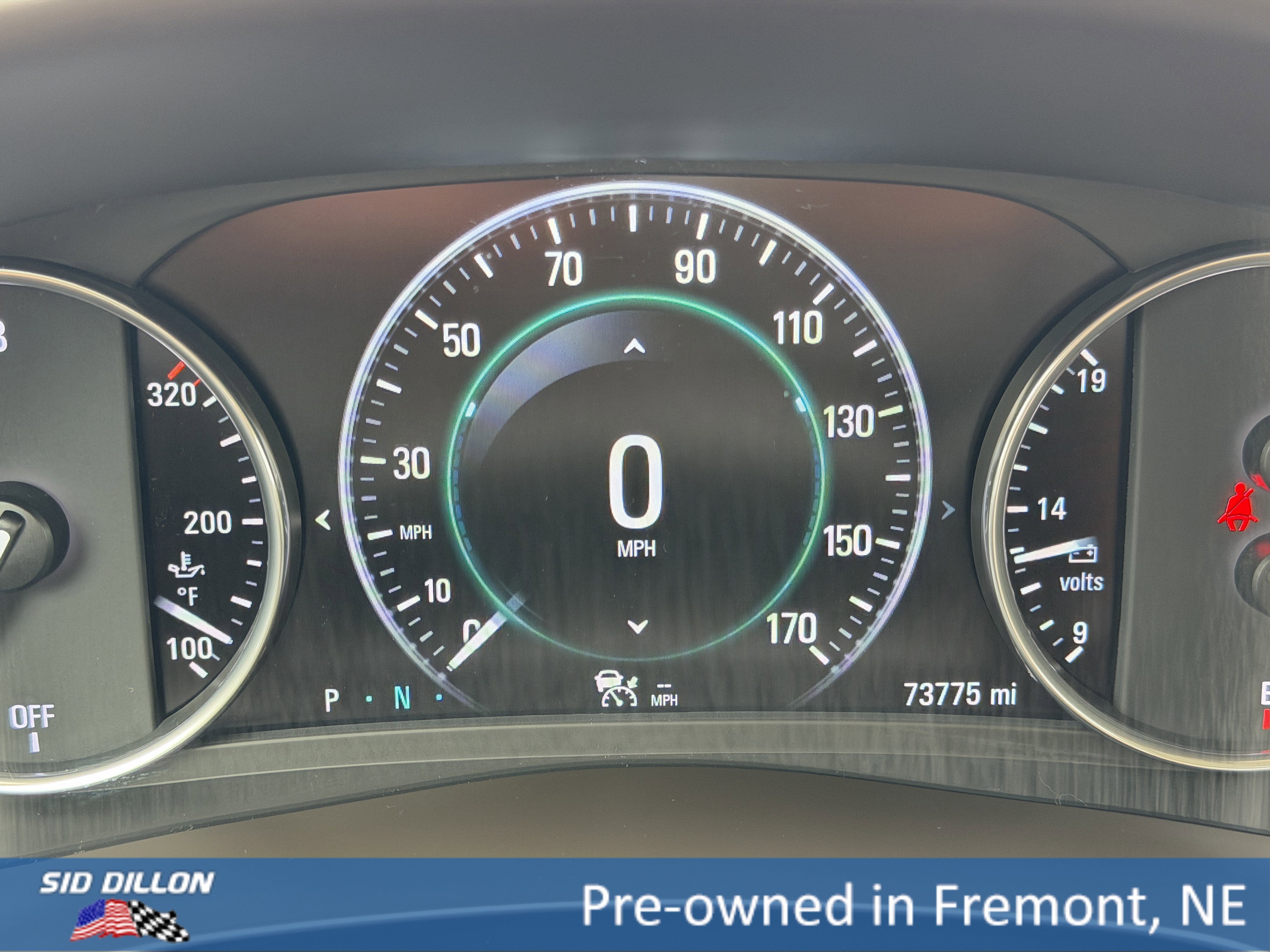 Used 2017 White Frost Tricoat Buick Premium image 18