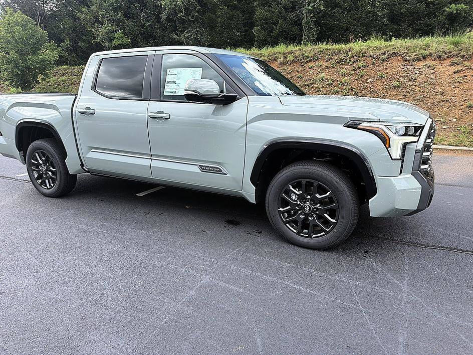 New 2026 Lunar Rock Toyota Platinum image 3