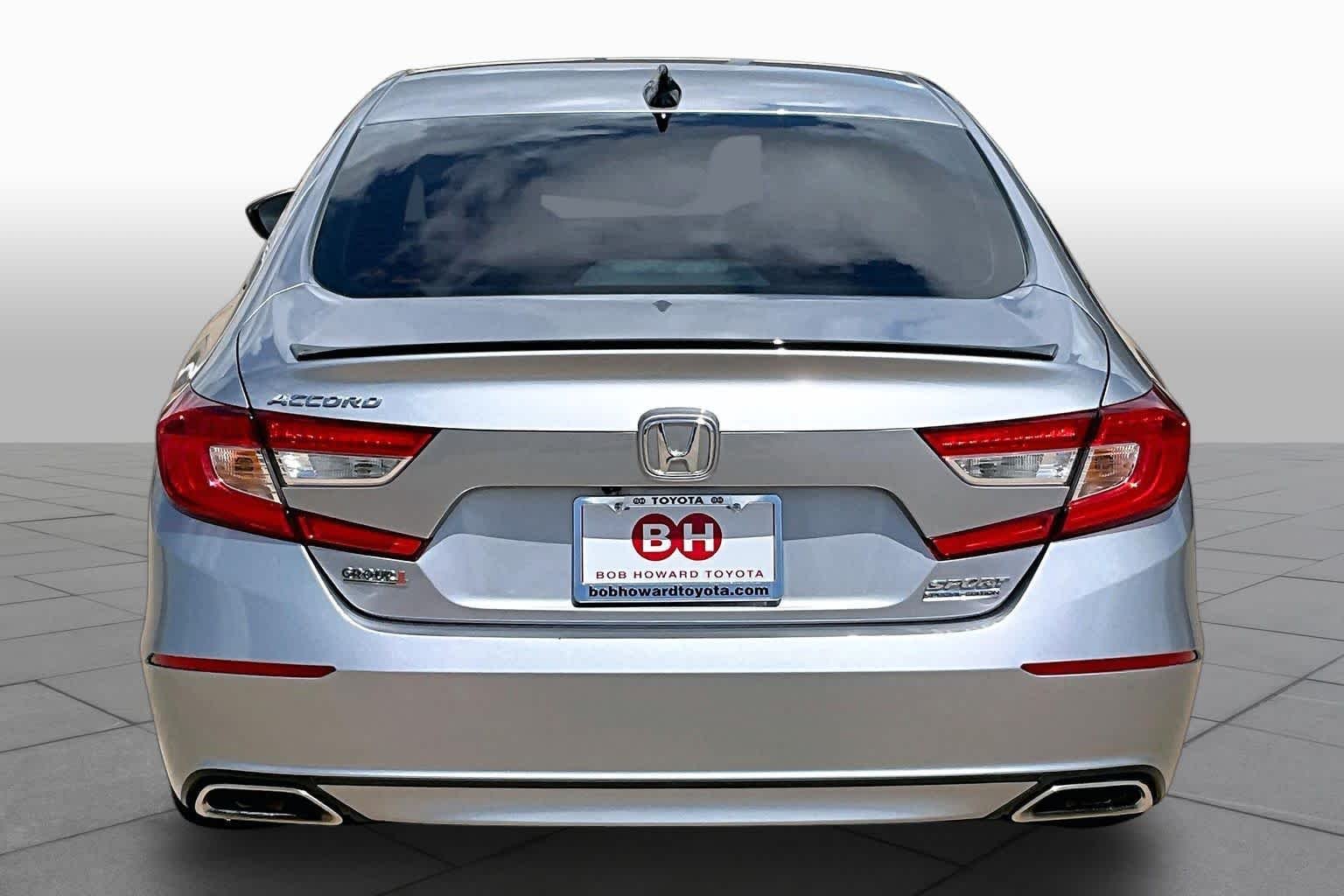 Used 2021 Lunar Silver Metallic Honda Sport SE image 5