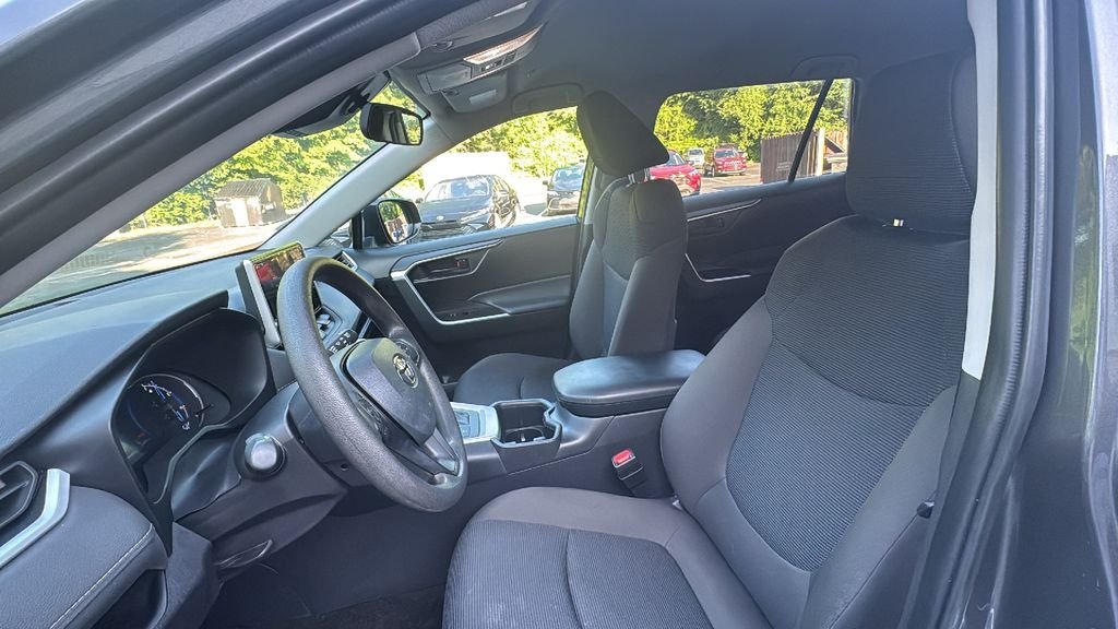 Used 2025 Magnetic Gray Metallic Toyota LE image 10