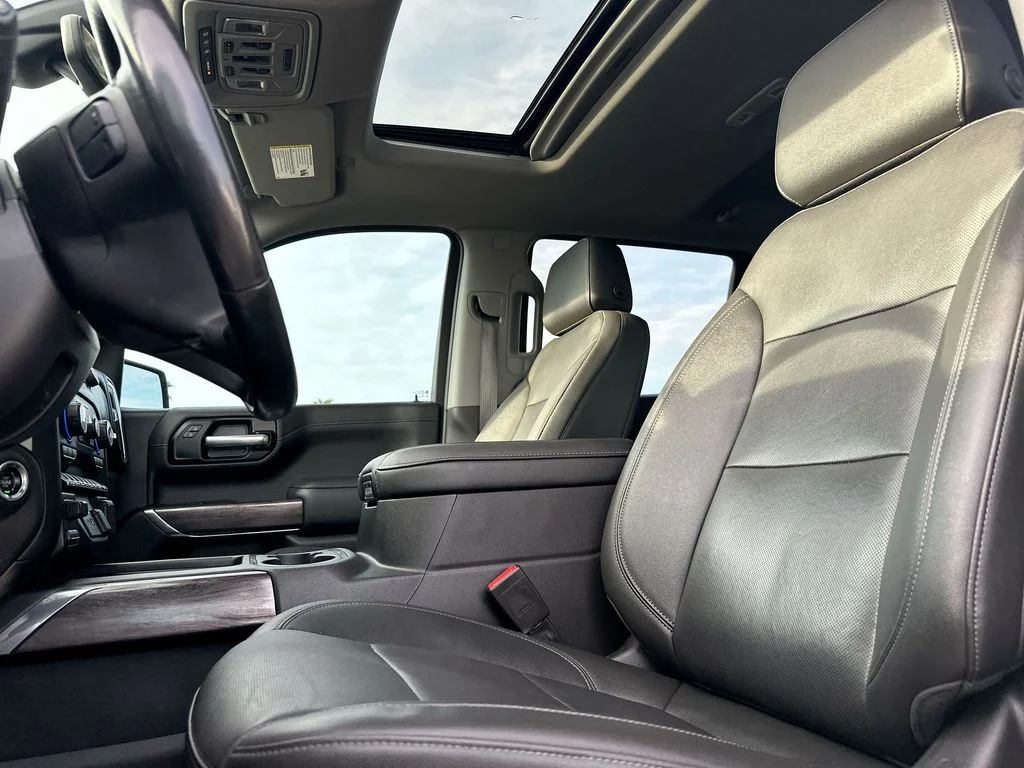 Used 2021 White Chevrolet LTZ image 9