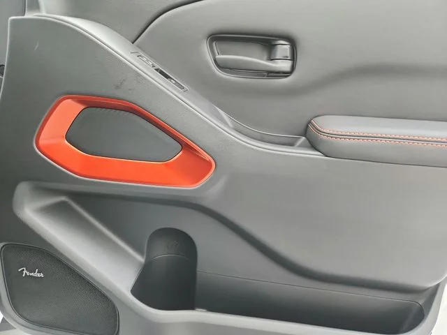 New 2027 White Nissan PRO-4X image 41