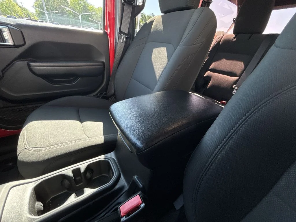 Used 2021 Red Jeep Unlimited Willys image 23