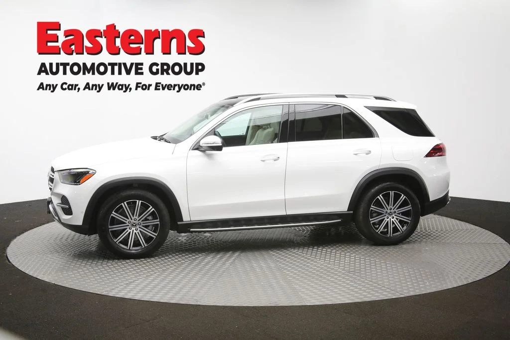 Used 2025 White Mercedes-Benz GLE 450e image 59