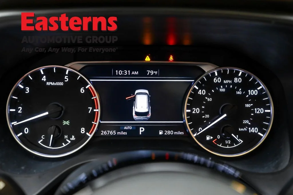 Used 2022 Red Nissan SV image 18