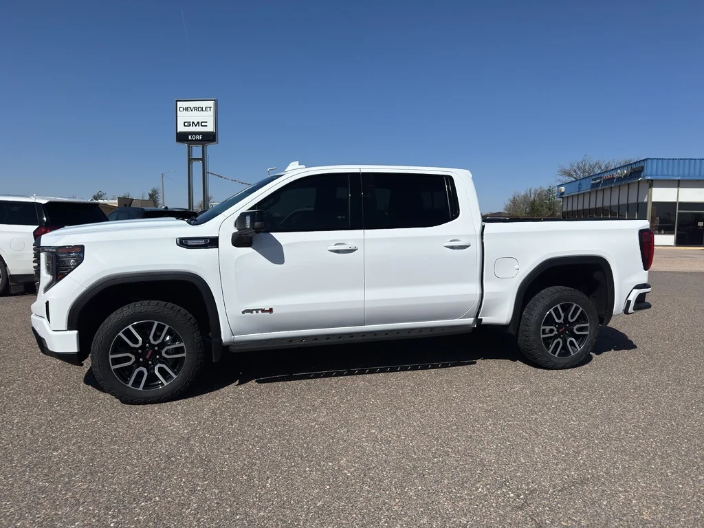 Used 2025 Summit White GMC AT4 image 1