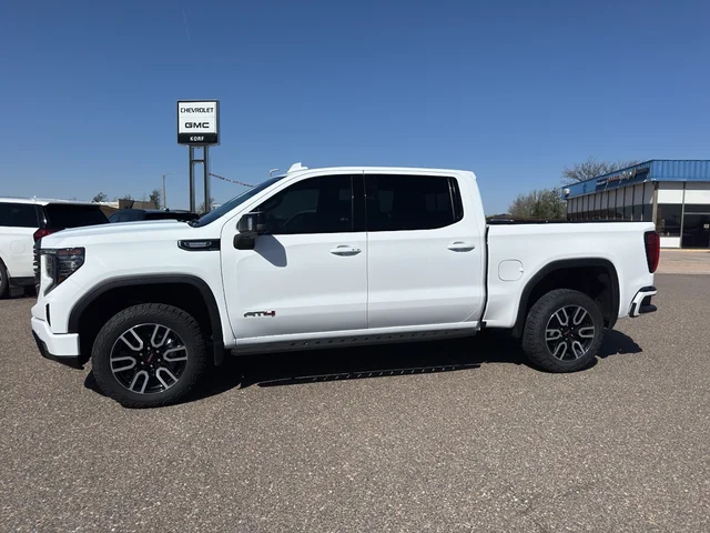 2025 GMC Sierra 1500 AT4