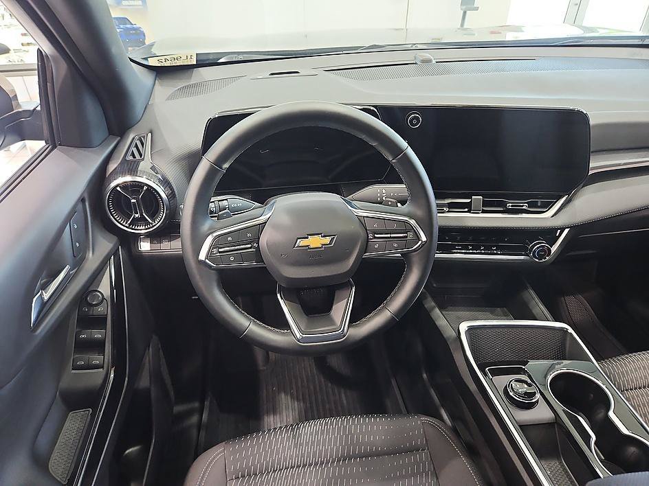 2026 Chevrolet Equinox LT - Photo 11