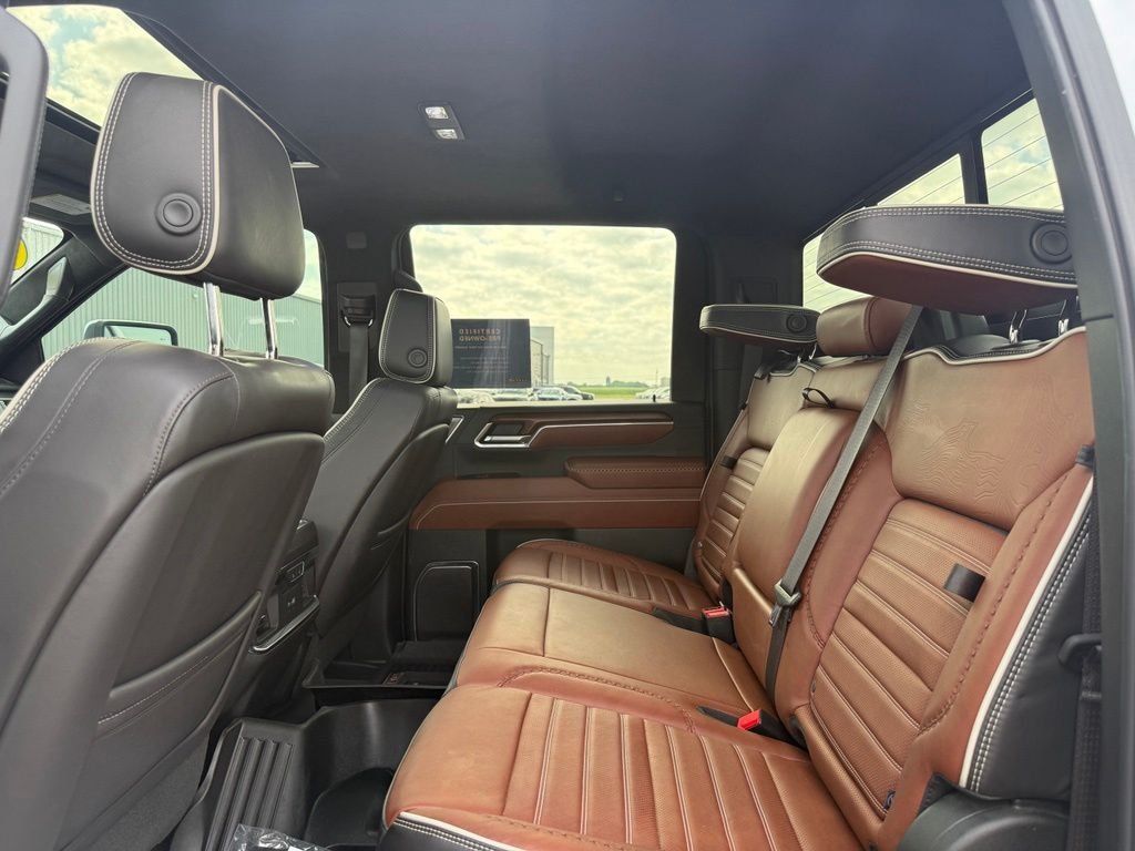 Used 2024 White Frost Tri-Coat GMC Denali Ultimate image 12