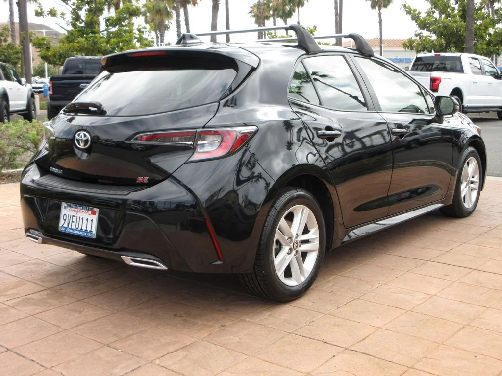 Certified Used 2020 Midnight Black Metallic Toyota SE image 4