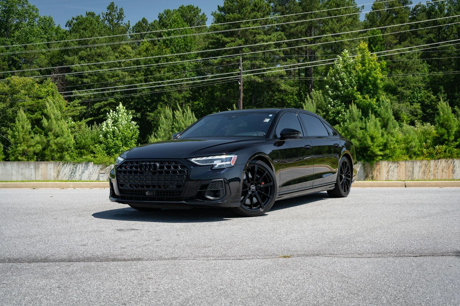 Used 2024  Audi 4.0T image 2