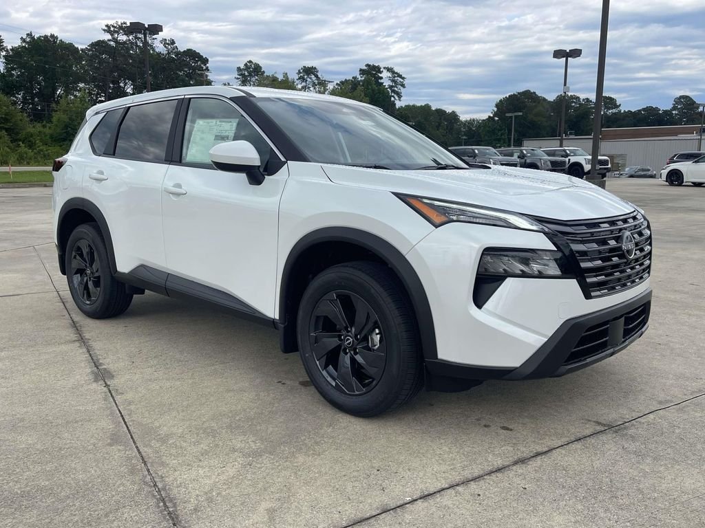 2026 Nissan Rogue SV FWD's photo
