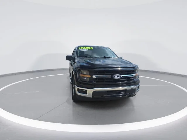 Used 2025 Black Ford XLT image 3