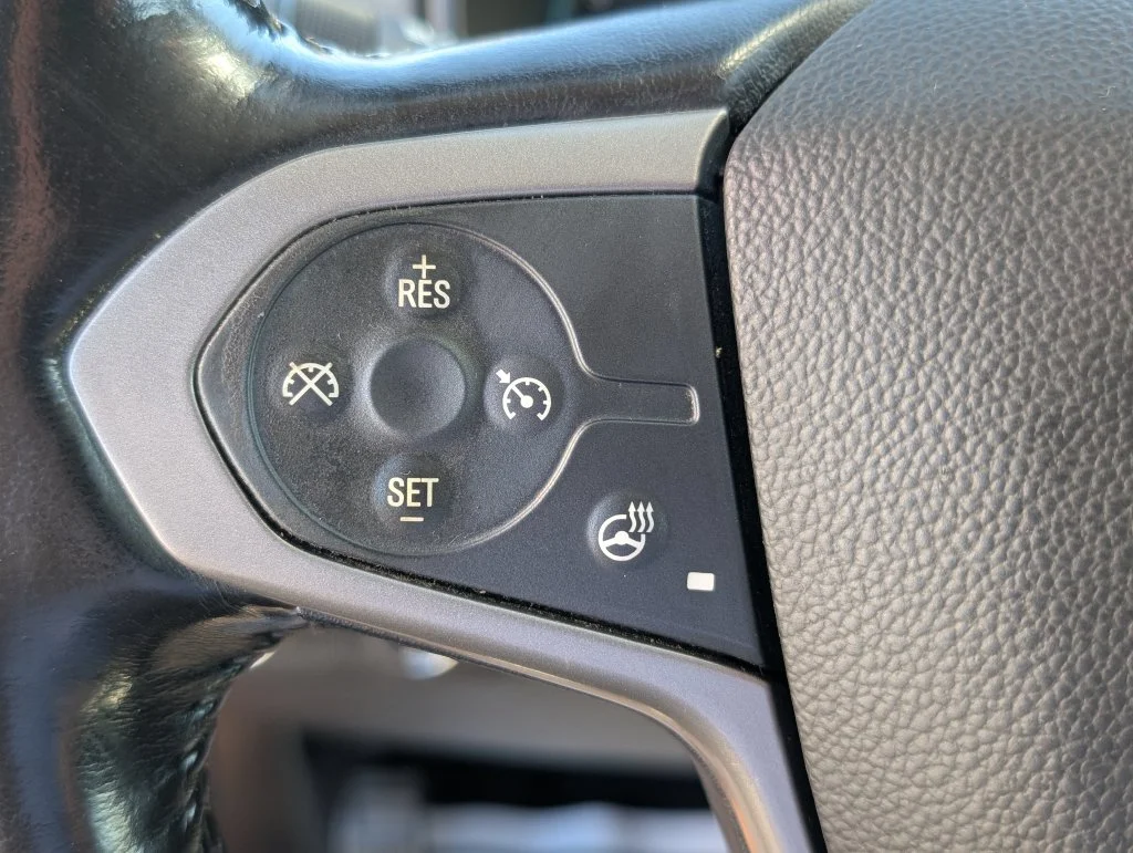 Used 2020 Red Chevrolet Z71 image 18