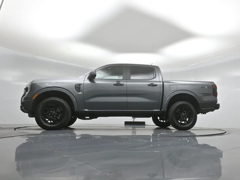 New 2026 Marsh Gray Ford XLT image 7