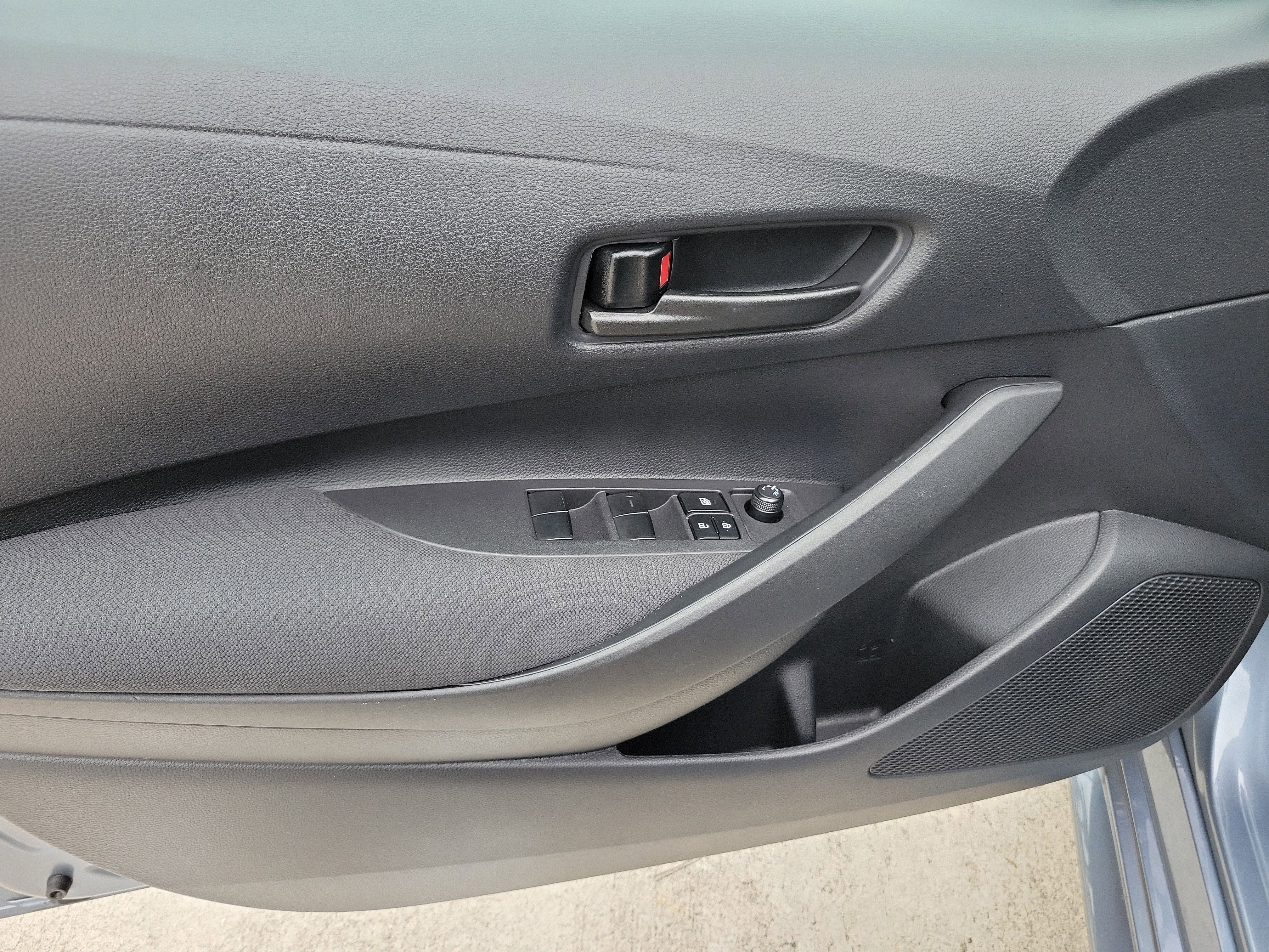 Used 2025 Celestite Toyota LE image 21