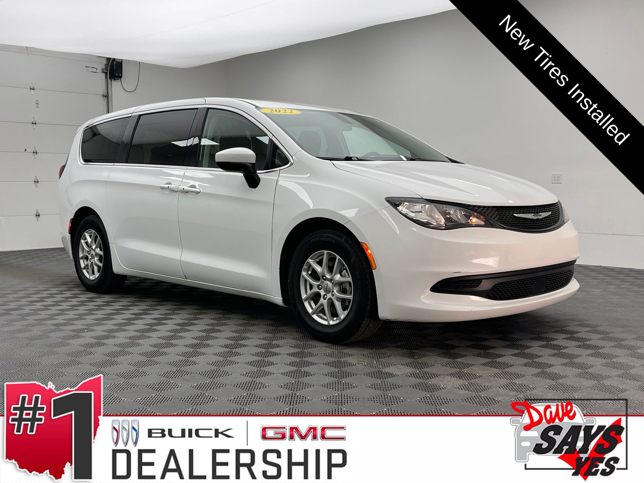 Used 2022 Bright White Clearcoat Chrysler LX image 1