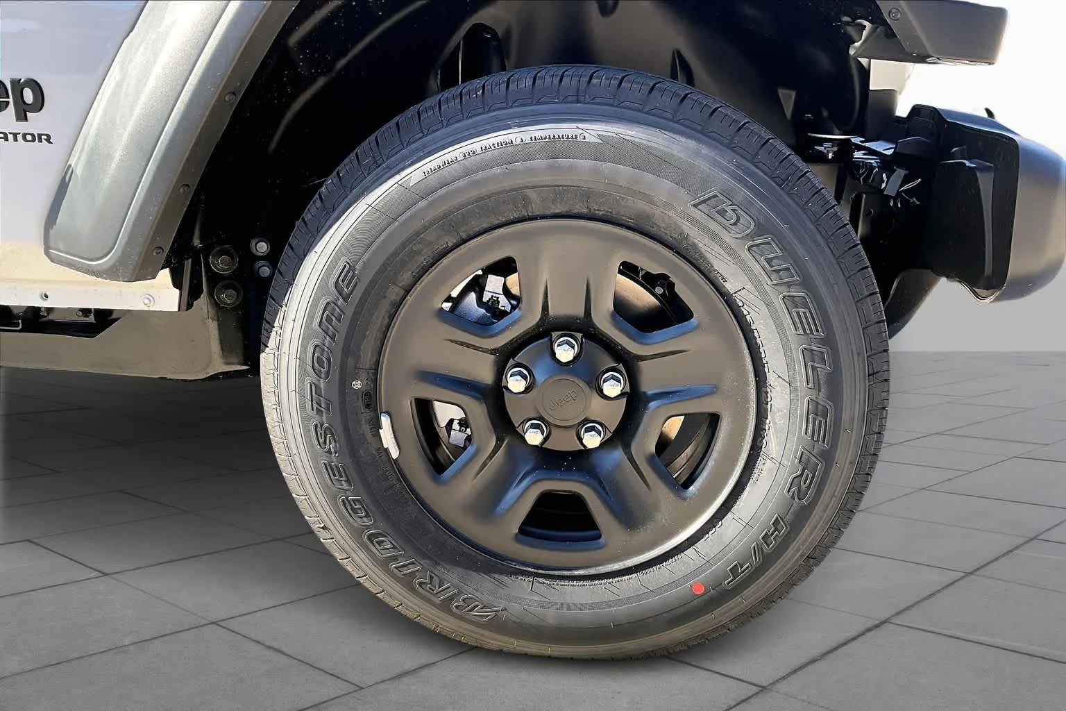 New 2026 Bright White Clear-Coat Exterior Paint Jeep Sport image 12
