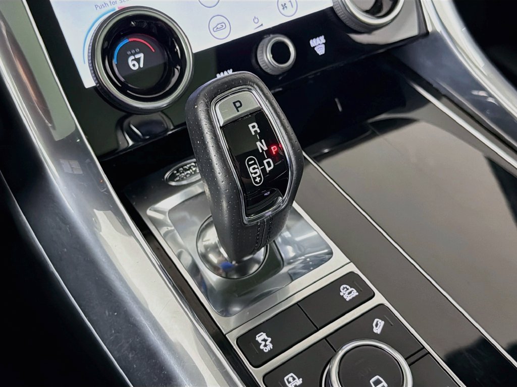 Used 2022 Fuji White Land Rover SVR image 17