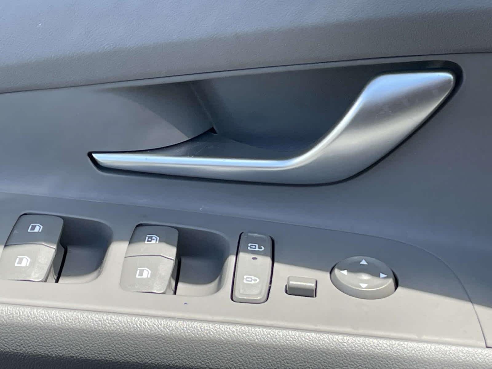 Certified Used 2025 Ecotronic Gray Hyundai SEL Convenience image 29