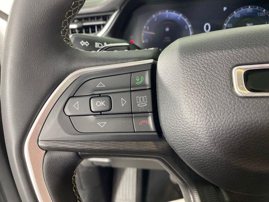 Used 2024 Bright White Clearcoat Jeep Altitude X image 19