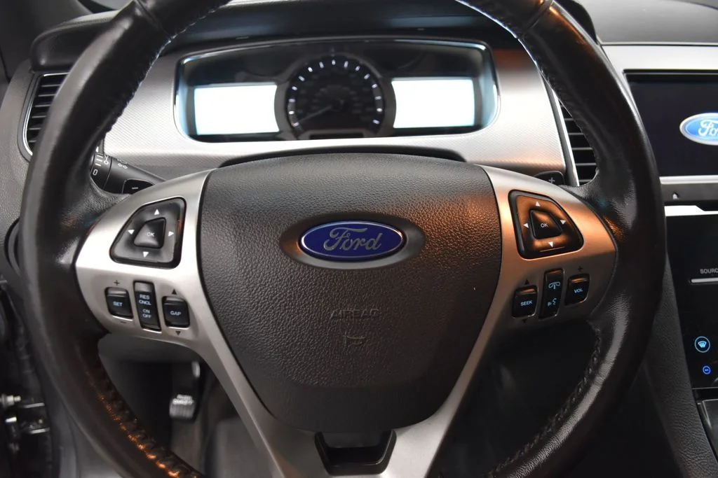 Used 2018 Gray Ford SHO image 11