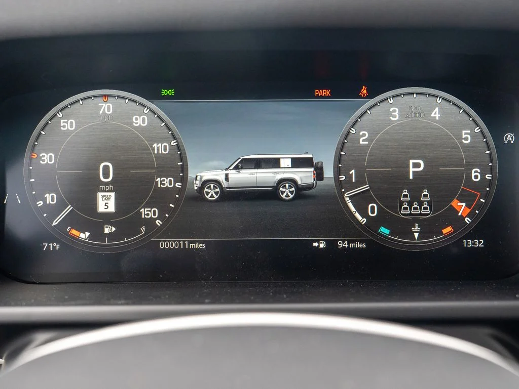 New 2026 Fuji White Land Rover S image 13