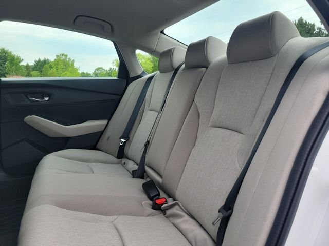 New 2026 Platinum White Pearl Honda LX image 8