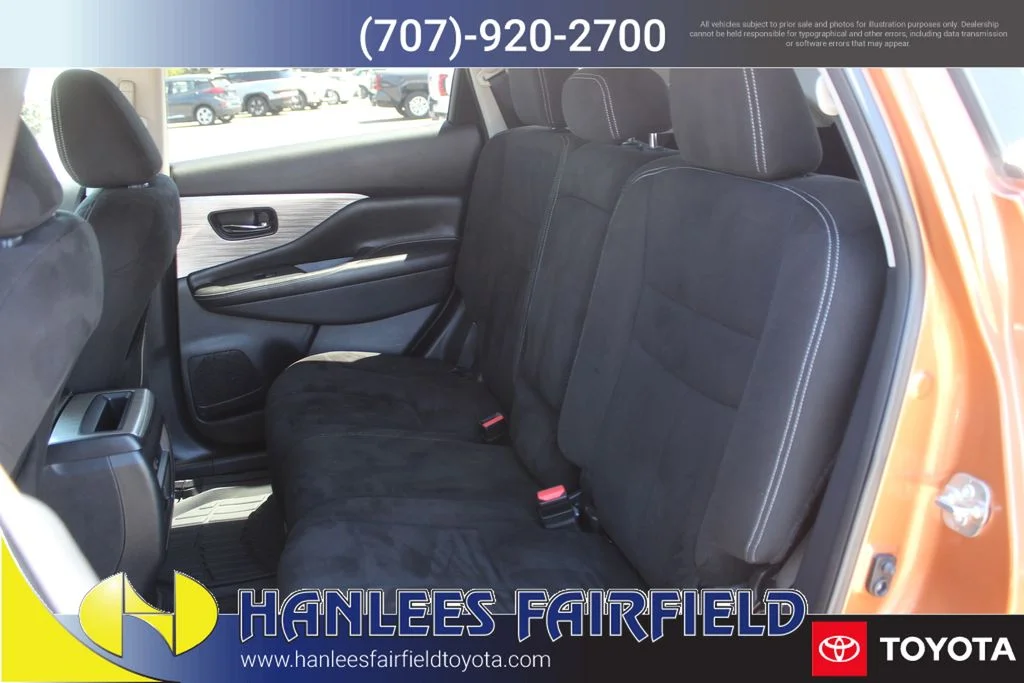 Used 2015 Orange Nissan SV image 14