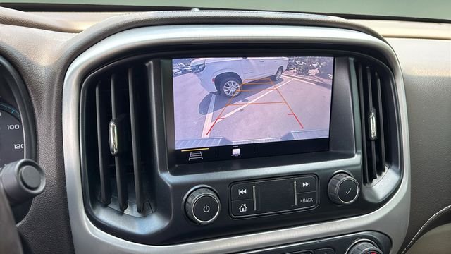 Used 2020 Silver GMC SLT image 26