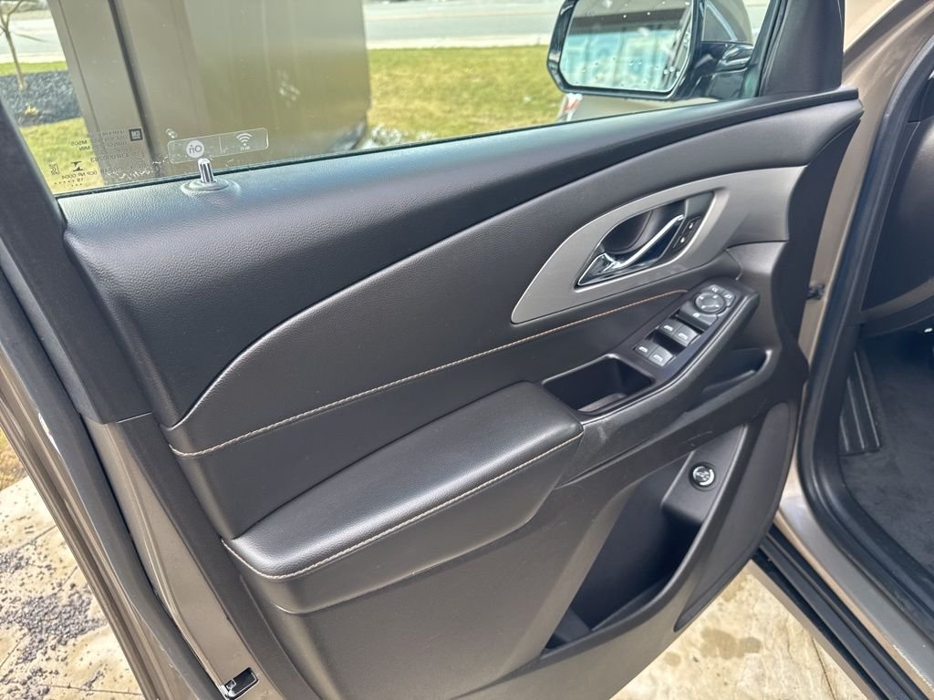 2020 Chevrolet Traverse 1LT - Photo 14