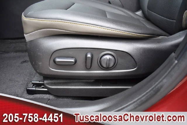 Used 2024 Crimson Metallic Chevrolet ACTIV image 21