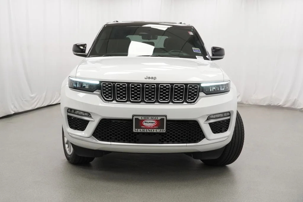 Used 2022 White Jeep Summit image 8