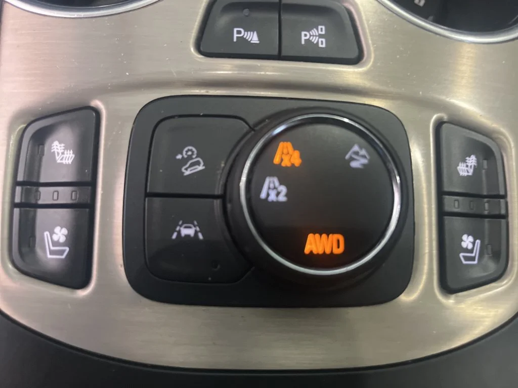 Used 2022 Marine Metallic GMC Denali image 20