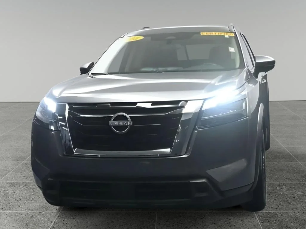 Used 2025 Gun Metallic Nissan SV image 2