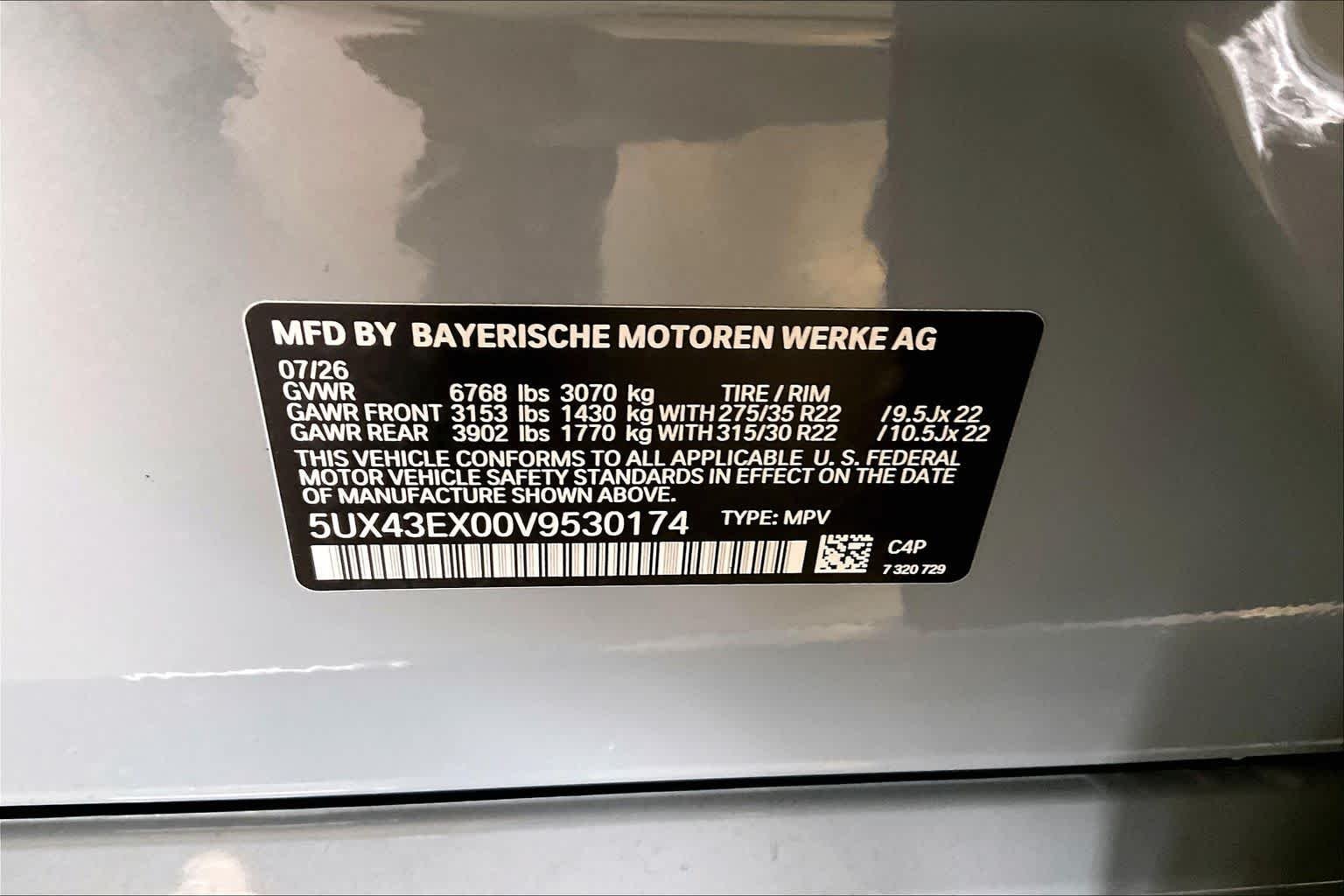 New 2027 Brooklyn Grey Metallic BMW M60i image 18