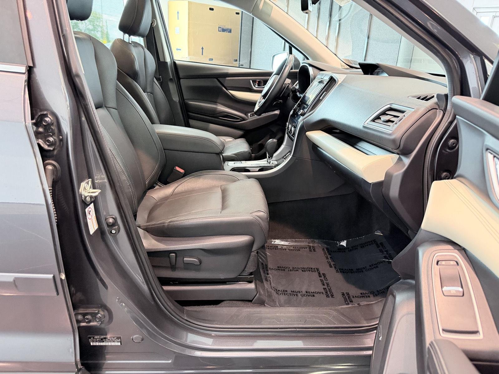 Used 2020 Magnetite Gray Metallic Subaru Limited image 31