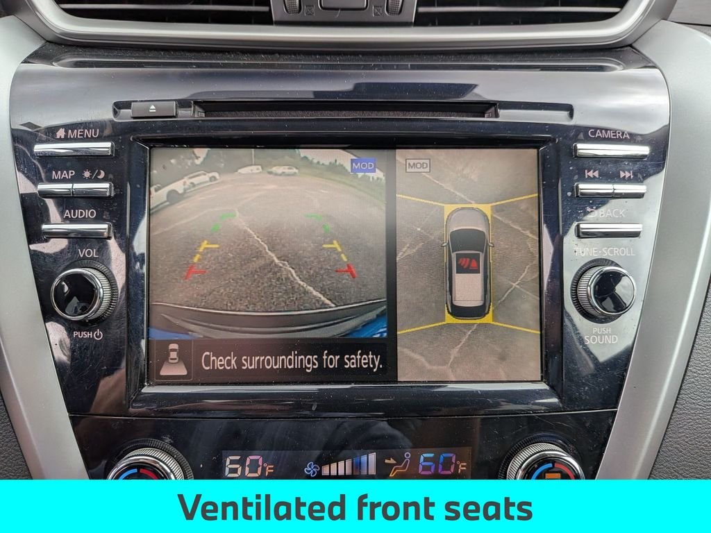Used 2021 Black Nissan Platinum image 26