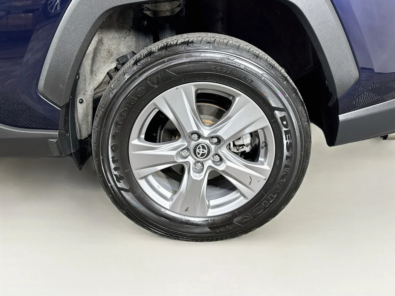 Certified Used 2024  Toyota XLE image 31