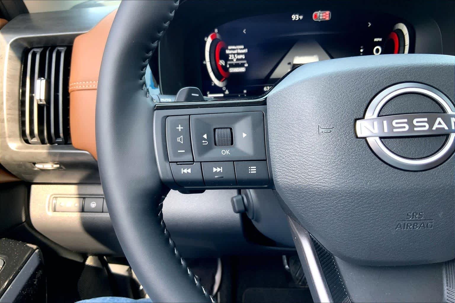 Used 2026 Super Black Nissan Platinum image 23