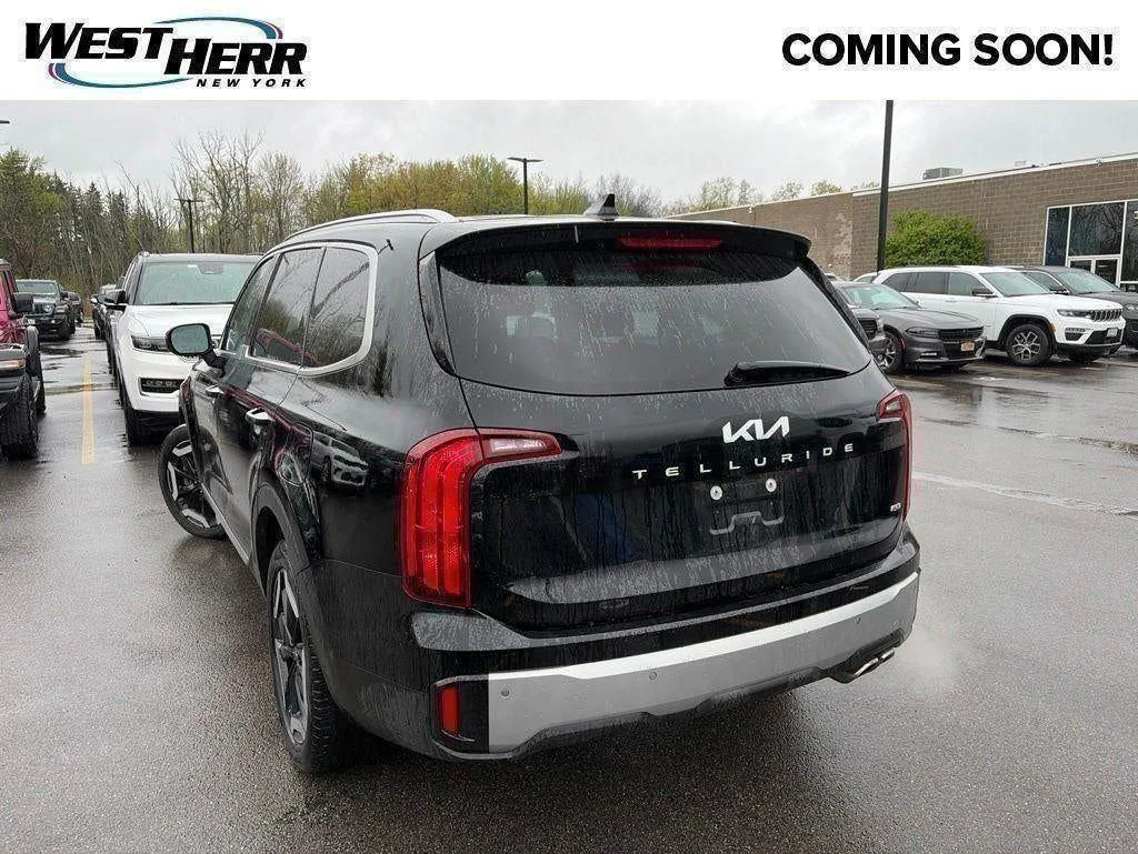 Used 2023 Ebony Black Kia S image 13