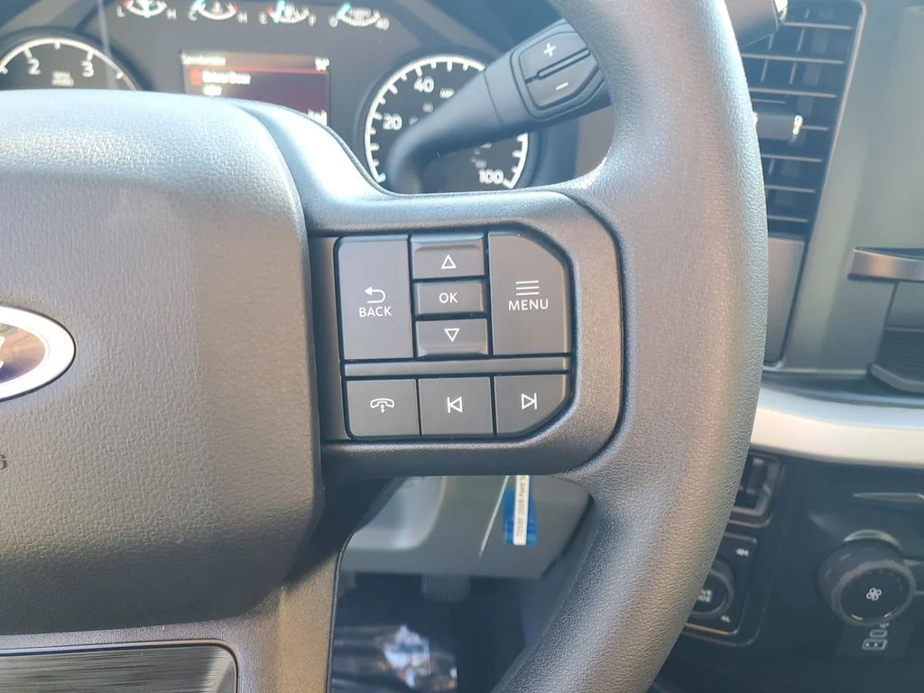 New 2026 Oxford White Ford F-250® XL image 13