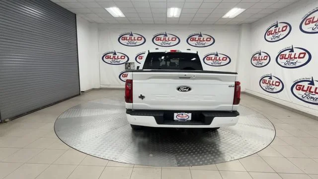 New 2026 Oxford White Ford XLT image 11