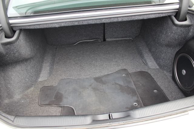 Used 2023 Silver Dodge SXT image 24