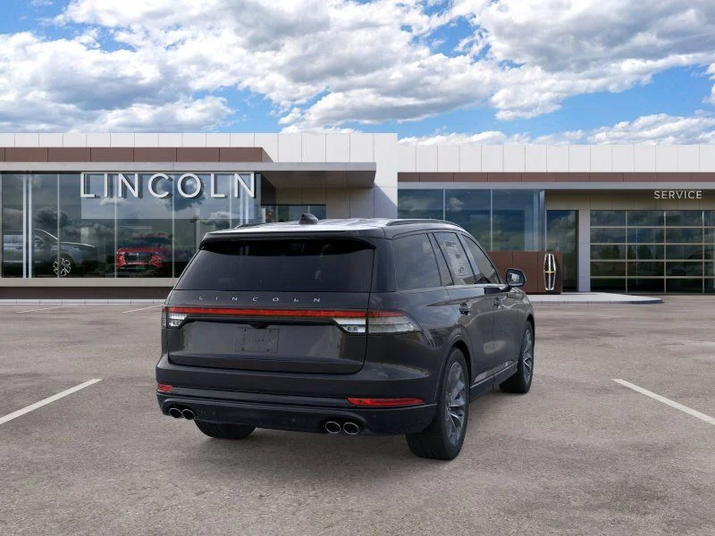 New 2026 Infinite Black Metallic Clearcoat Lincoln Premiere® image 8