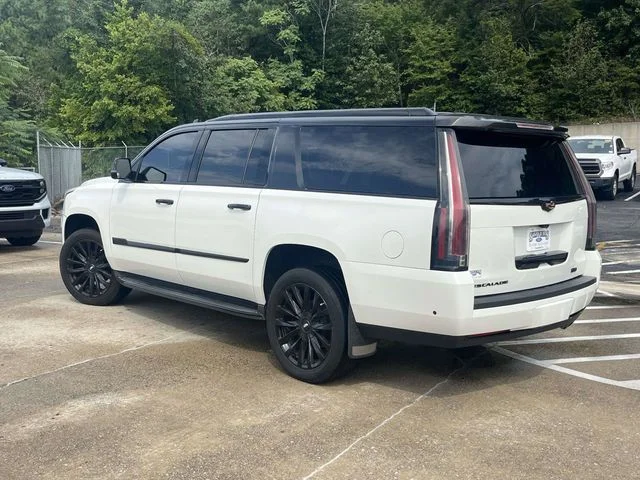 Used 2017 Gray Cadillac Luxury image 6