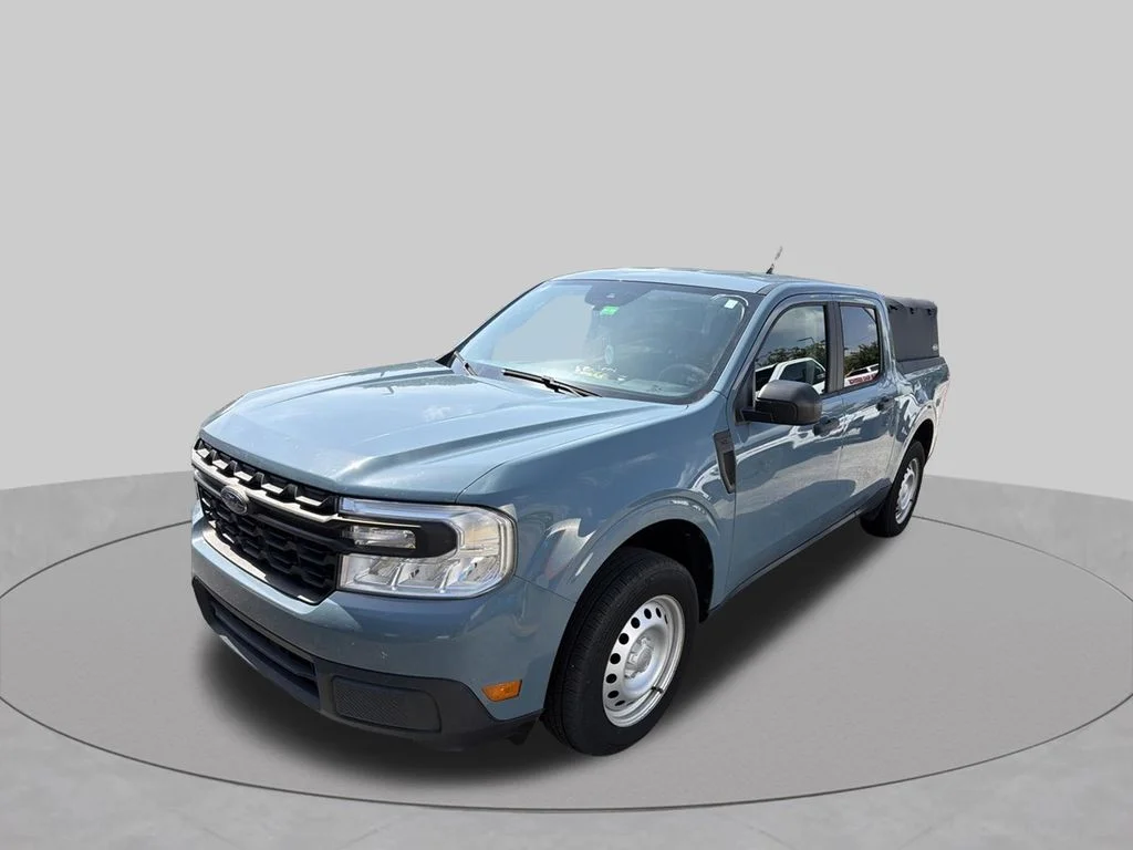 Used 2023 Blue Ford XL image 3