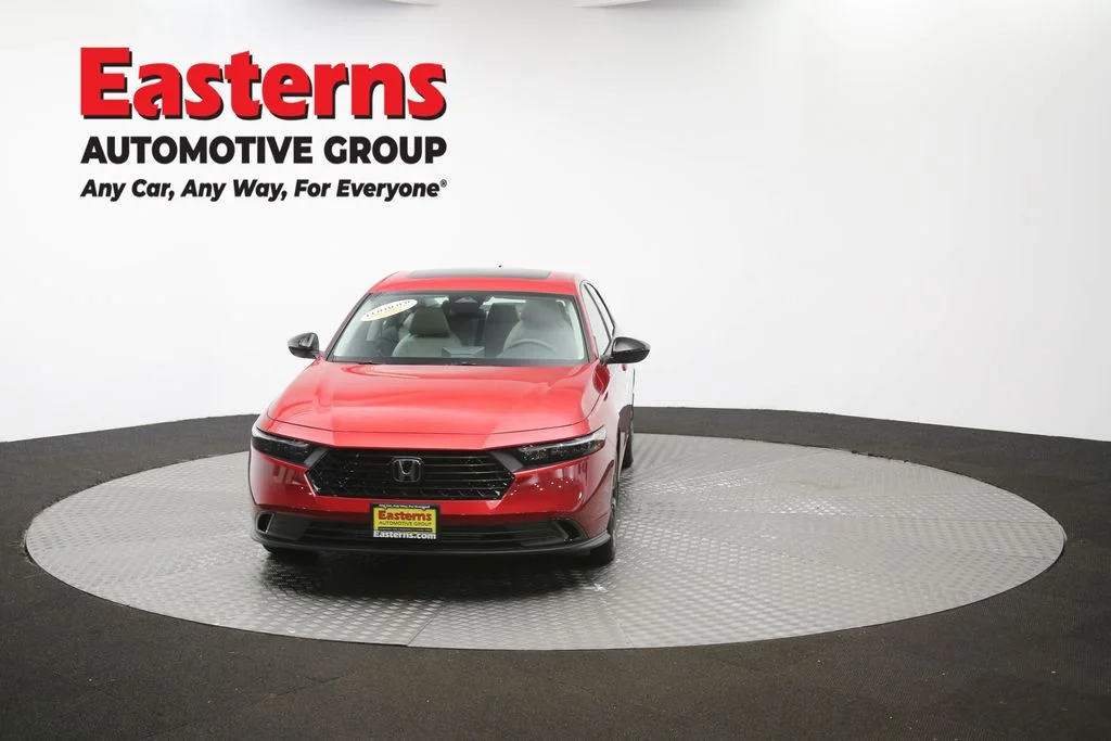 Used 2025 Red Honda SE image 52