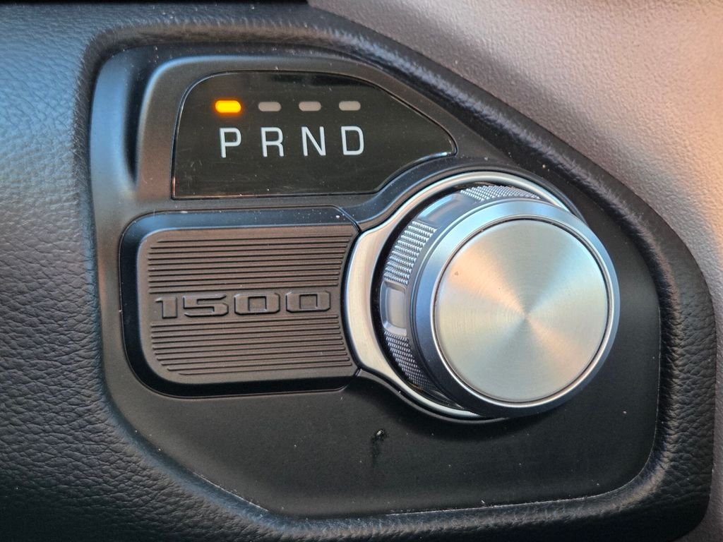 Used 2022 Silver Ram Laramie image 32
